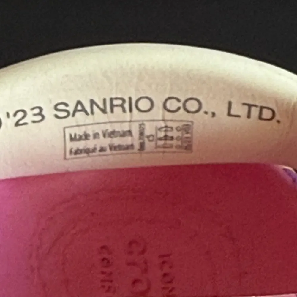 Crocs Hello Kitty & Friends C5 Pink Sanrio Collab Clogs with Jibbitz Charms - Picture 7 of 9
